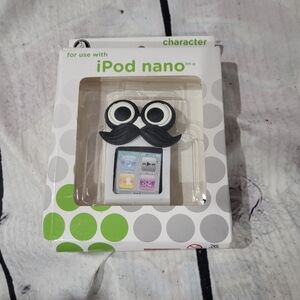 CROCS Character iPod Nano Case with Green Accents